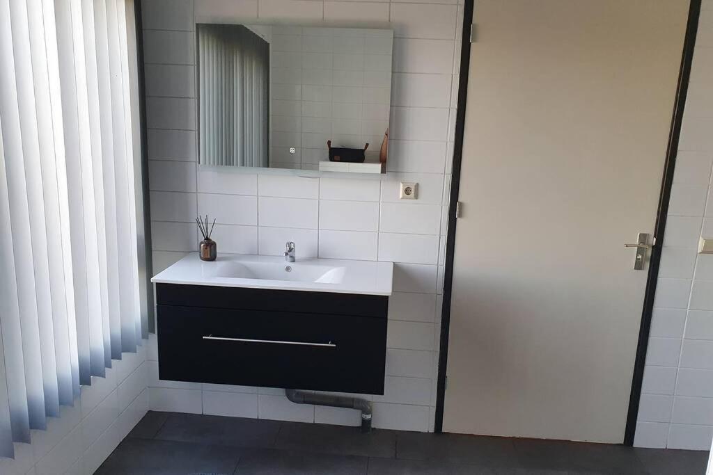 De Wijk Vrijstaand / Landelijk Appartement Met Uitzicht! מראה חיצוני תמונה
