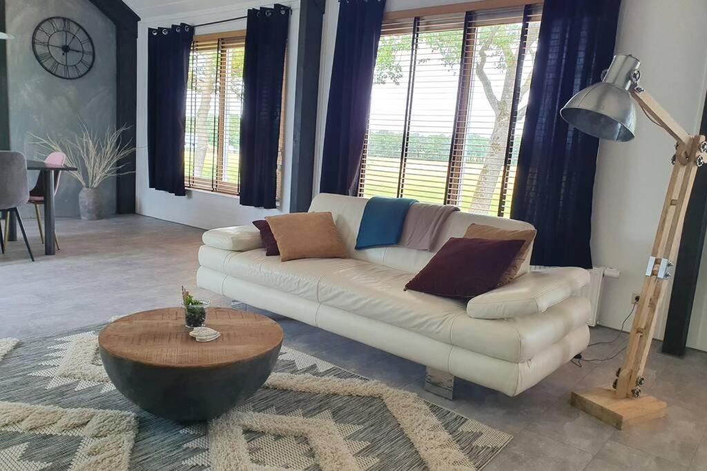De Wijk Vrijstaand / Landelijk Appartement Met Uitzicht! מראה חיצוני תמונה